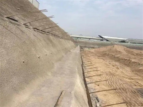 武宣河道边坡加固